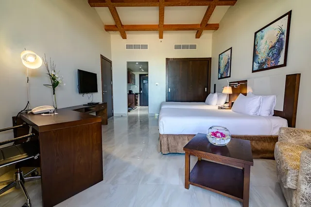 Beach, Chalet, Twin Beds, Terrace، Danat Jebel Dhanna Resort 3/5