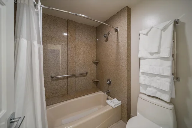 جناح بسرير كوين مع أريكة، Best Western Plus Palm Court Hotel 3/3