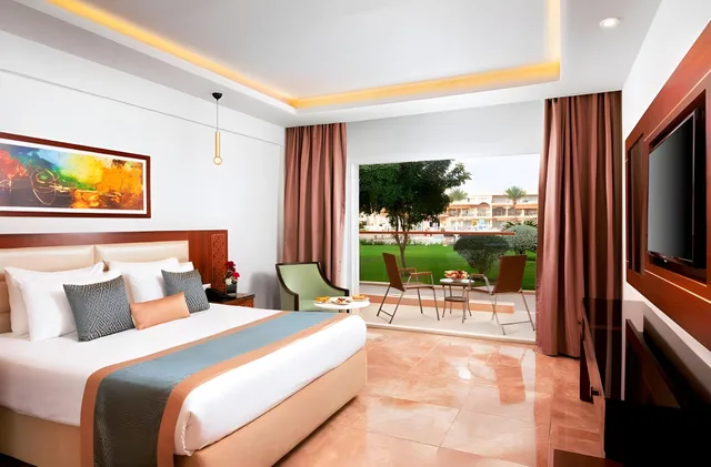 Family, King and Twin Beds, Pickalbatros Royal Moderna Resort Sharm El Sheikh 1/2