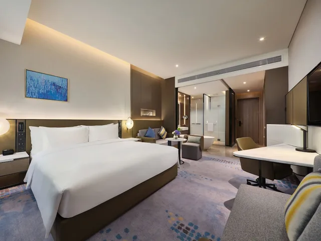 غرفة بريميوم بسرير كينج، Crowne Plaza Wuhan Development Zone 1/3