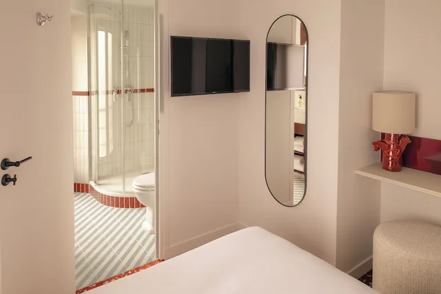 غرفة كلاسيكية بسرير مزدوج بإطلالة على المدينة، Hotel Salvia 4/8