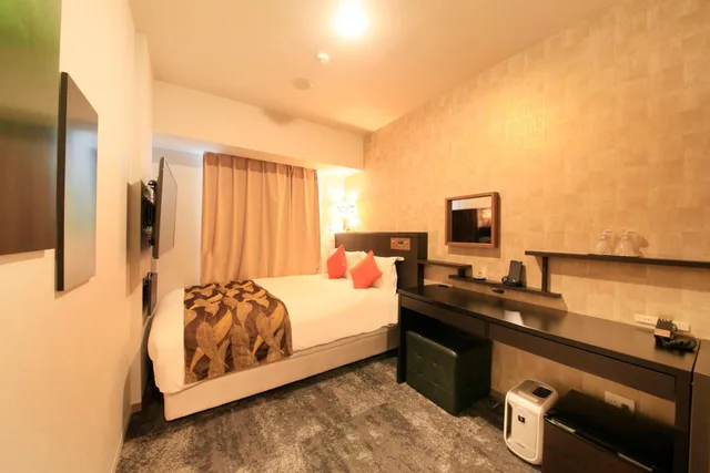 Moderate, Double Bed, Smoking، Centurion Hotel Ikebukuro Station 1/1