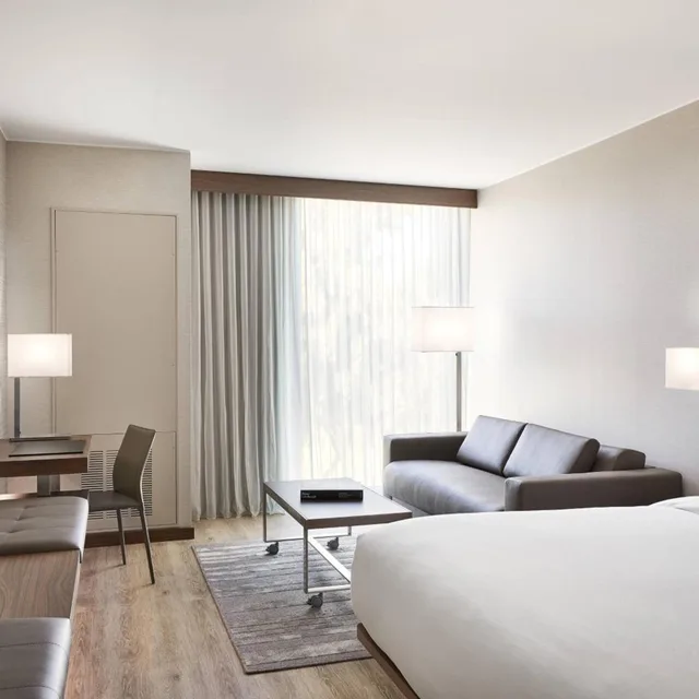 غرفة بسرير كينج مع أريكة، Ac Hotel By Marriott Phoenix Biltmore 7/10