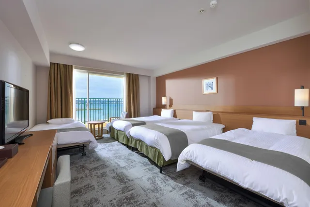 غرفة رباعية بإطلالة على البحر في المبنى الرئيسي، Vessel Hotel Campana Okinawa 1/1