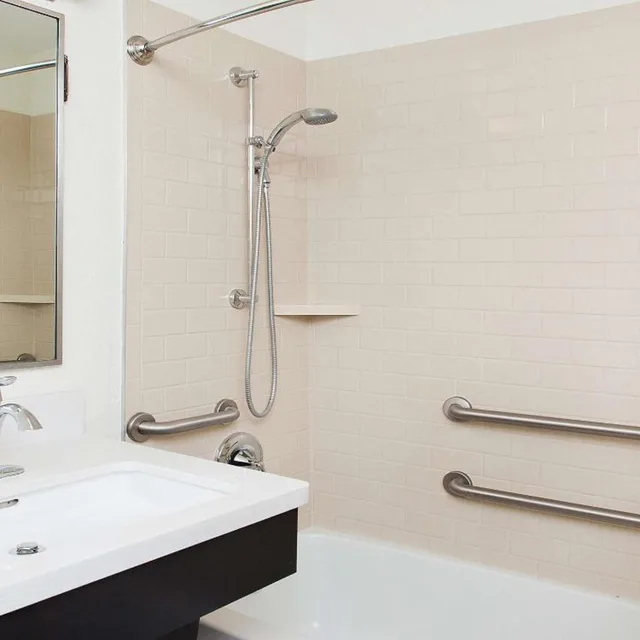 Studio, Queen Bed, Accessible, Sonesta Simply Suites Lansing 5/5