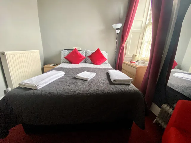 غرفة أساسية بسرير مزدوج، 16 PILRIG GUEST HOUSE 4/9