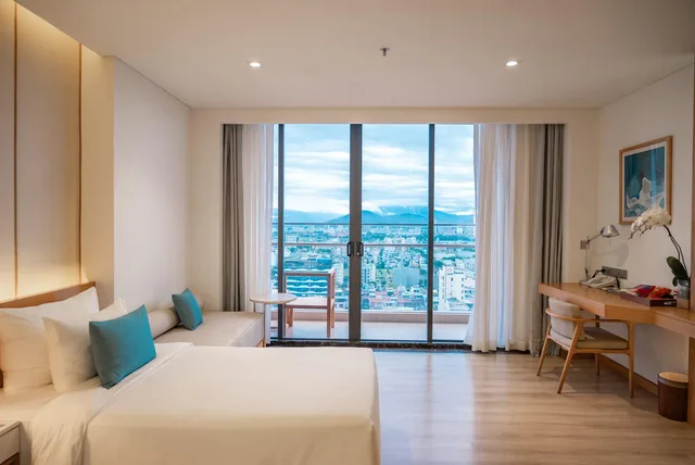 Premier, Suite, City View, Balcony, TMS Hotel Da Nang Beach 1/2