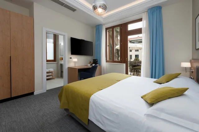 غرفة بسرير كوين بشرفة، Boutique Villa Filaus 10/10