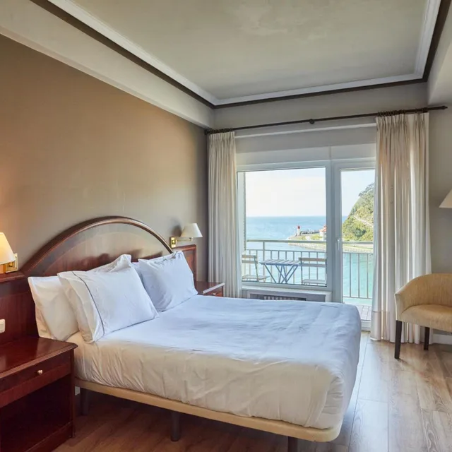 غرفة سوبيريور بسرير فردي بإطلالة على البحر بشرفة، Gran Hotel del Sella 2/10
