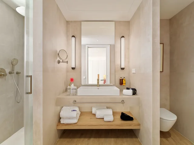 Cathedral, Superior, Single, Twin Beds، H10 Croma Malaga 9/10
