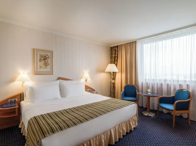 غرفة سوبيريور بسرير كينج، Panorama Prague Hotel 2/5