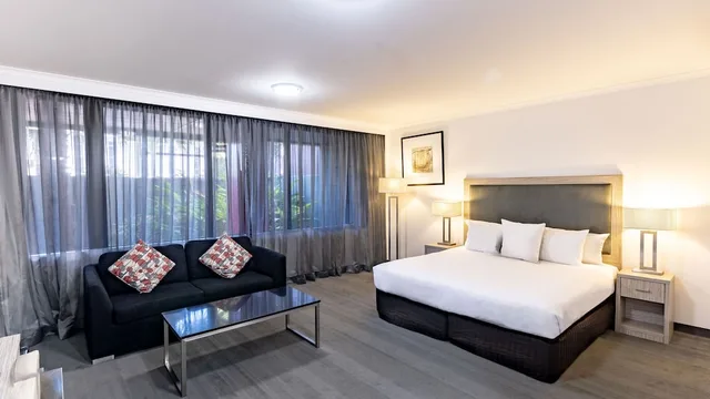 غرفة قياسية بسرير كينج بإطلالة على المدينة، Courtyard by Marriott Darwin 4/5