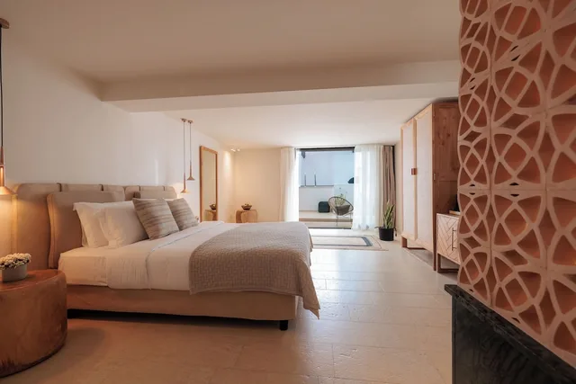 2 Bedrooms, Family Suite, 2 Queen Beds, Private Pool, ASTY Mykonos Hotel and Spa 2/4