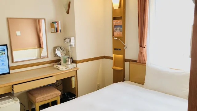 Plus, Premium, Double Bed, Toyoko Inn Tokyo Shinagawa Aomono-yokocho-eki 4/4