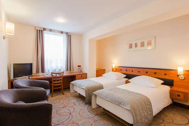 Standard, Twin Beds, Qubus Hotel Glogow 5/7