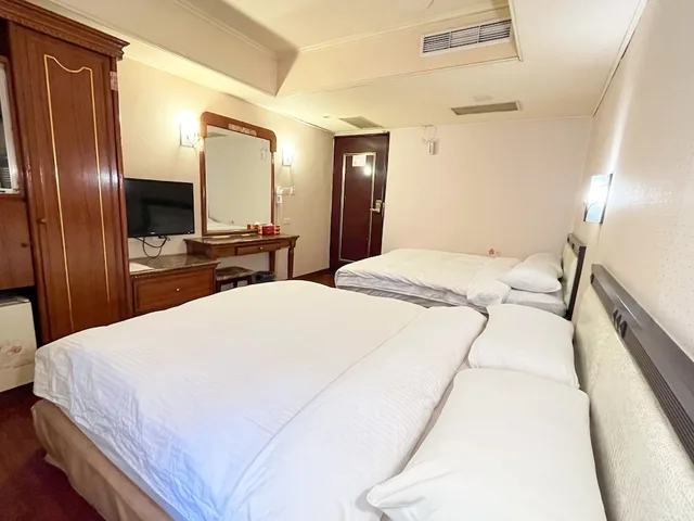 غرفة عائلية رباعية بسريرين مزدوجين، Spring Art Hotel 1/5