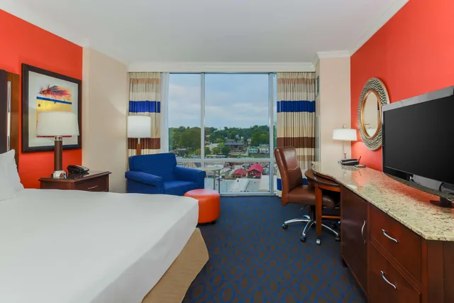 غرفة بسرير كينج، Hilton Branson Convention Center 2/4