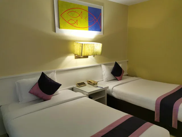 غرفة سوبيريور بسرير مزدوج أو سريرين منفصلين بإطلالة على المدينة، Tongtara Riverview Hotel 4/8