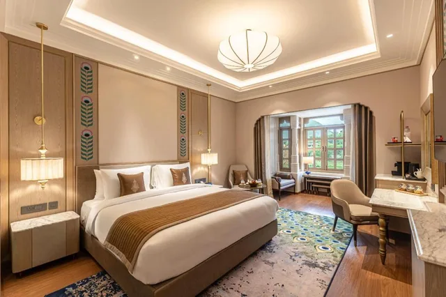 Mew, Superior, King Bed, Pool View، Wyndham Grand Udaipur Fateh Sagar Lake 3/8