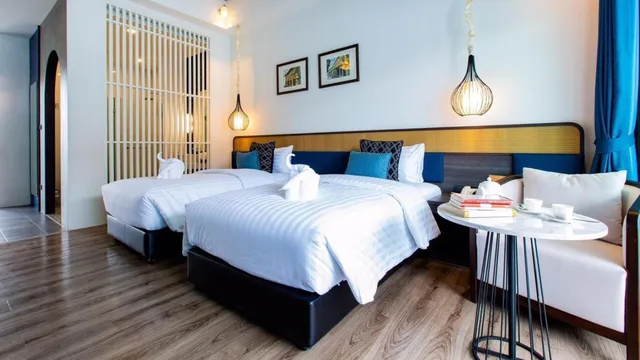 غرفة بسريرين منفصلين بإطلالة على المسبح، Chaanburi Boutique Resort 1/7