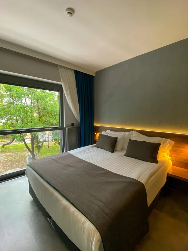 Room, Double Bed, Falcon 1511 3/10