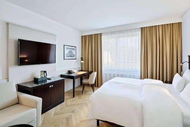 غرفة عائلية ثلاثية، Austria Trend Parkhotel Schonbrunn 2/6