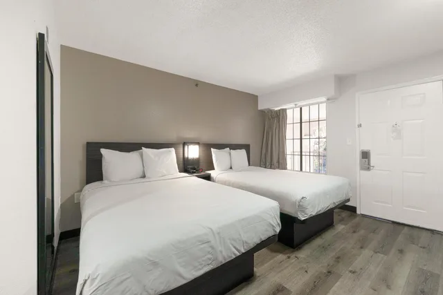 غرفة بسريرين كوين، Studio 6 Extended Stay - Tucker, GA - Atlanta Northlake 2/10