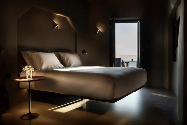 Honeymoon, Suite, Queen Bed, Sunset View, Outdoor Jetted Tub، Kivotos Santorini 2/6