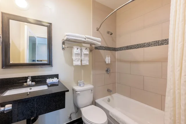 غرفة قياسية بسريرين كوين، Hollywood City Inn 3/6