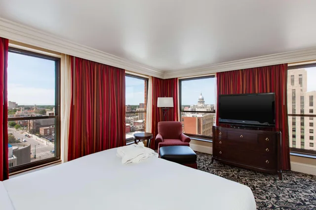 جناح بسرير كينج، President Abraham Lincoln Springfield a DoubleTree by Hilton 1/1