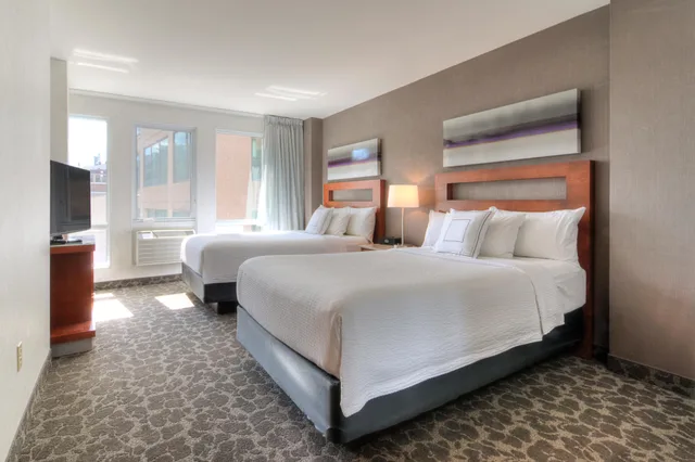 Guest room 2 queen beds + sofabed، AC Hotel Old Montreal 2/4