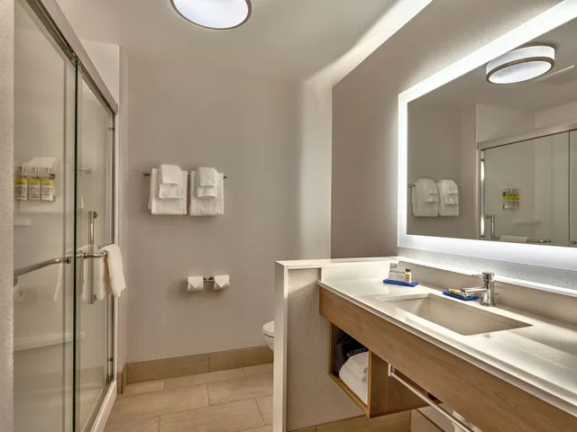 جناح بسرير كينج لذوي الإعاقة، Holiday Inn Express and Suites Salem North - Keizer 4/5