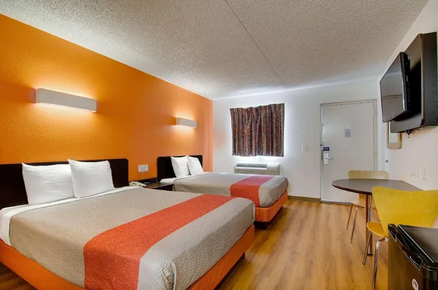 غرفة بسريرين مزدوجين، Motel6 Salina, KS 3/10