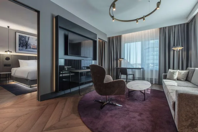 Old Town, Suite, King Bed, Sea View، Radisson Collection Hotel, Tallinn 5/6