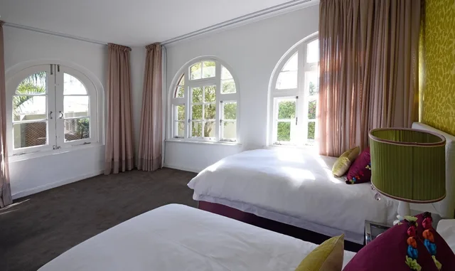 جناح عائلي بسرير كينج وسريرين منفصلين بغرفتي نوم، The Clarendon - Fresnaye 4/11