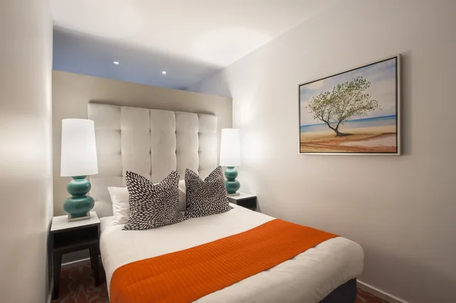 شقة تنفيذية بسريرين كوين بشرفة بـ3 غرف نوم، Miller Apartments Adelaide 2/4
