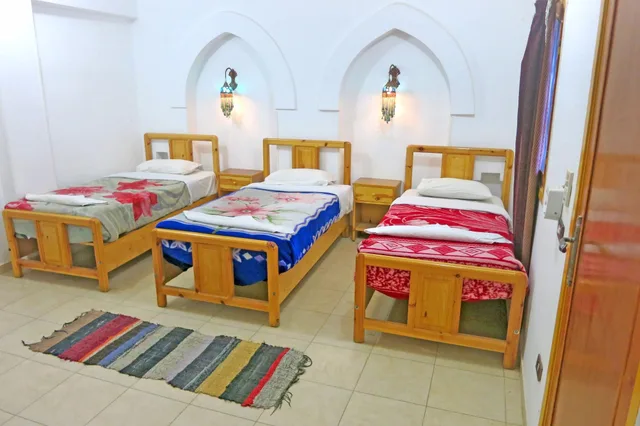 غرفة قياسية رباعية بإطلالة على الحديقة بشرفة، Hotel Sheherazade 5/7