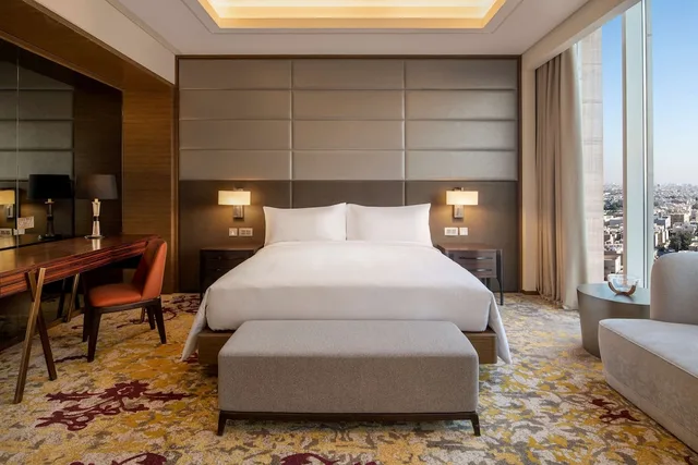 جناح رئاسي بسرير كينج، دبل تري من هيلتون الرياض المركز المالي(DoubleTree by Hilton Riyadh Financial District) 1/2