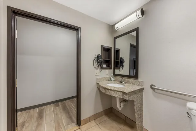 جناح بسرير كينج مع أريكة، Best Western Sea World/Lackland AFB NW Hotel Suites 3/3