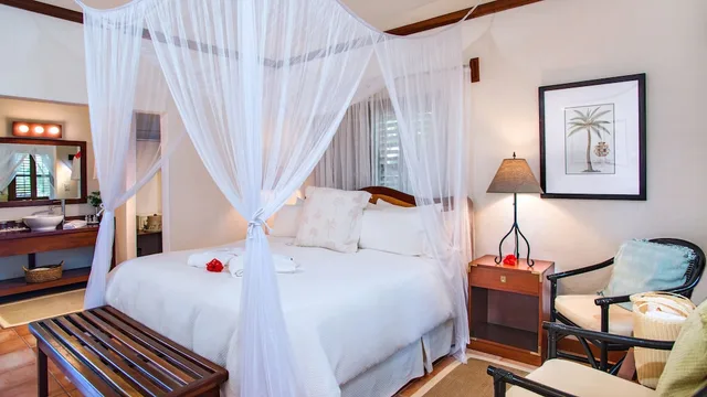 Palm, King Bed، Victoria House 2/3