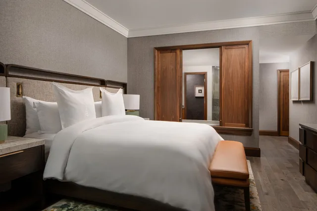 2 Bedrooms, Resort, Residence، Four Seasons Resort Whistler 1/3