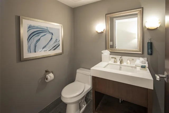 Preferred, 2 Rooms, Premier, Suite, King Bed, Partial Ocean View، Hilton Marco Island Beach Resort and Spa 3/6