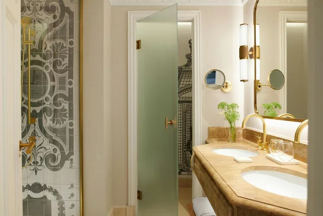 1 Bedroom, Cortes, Suite, King Bed, Parliament View، The Palace, A Luxury Collection Hotel 3/6