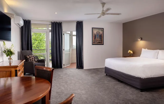غرفة ديلوكس بسرير مزدوج، Arawa Park Hotel Rotorua 2/6