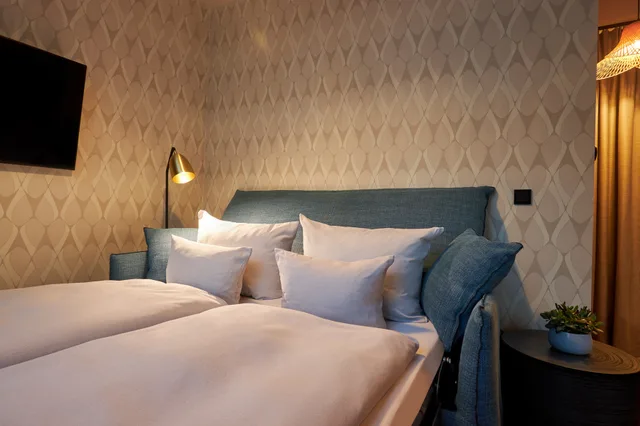 Roomy, Cocoon، Cocoon Sendlinger Tor 4/6