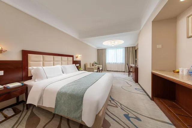 غرفة ديلوكس بسرير مزدوج بإطلالة على النهر، Haijun Hotel 1/1
