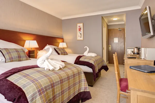غرفة سوبيريور بسريرين منفصلين، Everglades Hotel 1/3