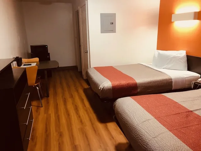 جناح ديلوكس بسريرين مزدوجين بمطبخ صغير، Motel6 Augusta, GA - Fort Gordon 2/8
