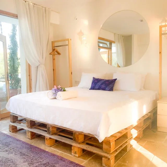 غرفة ديلوكس بسرير مزدوج بحوض استحمام، Alacati Barbarossa Hotel 2/7