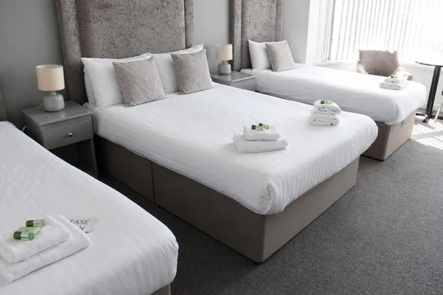 غرفة سوبيريور عائلية، The Royal Seabank Hotel 1/5